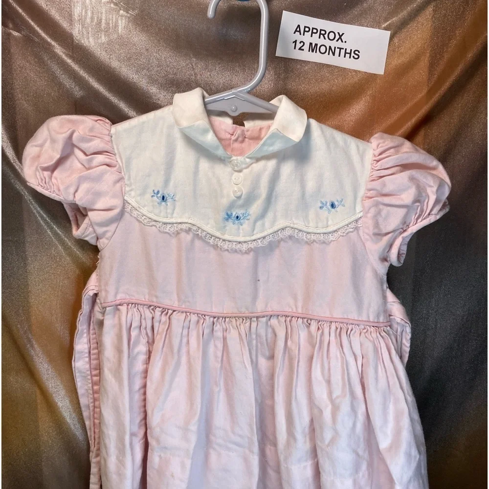 Vintage 50’s‎ 2 piece 12m. White robe and pink dress. 150